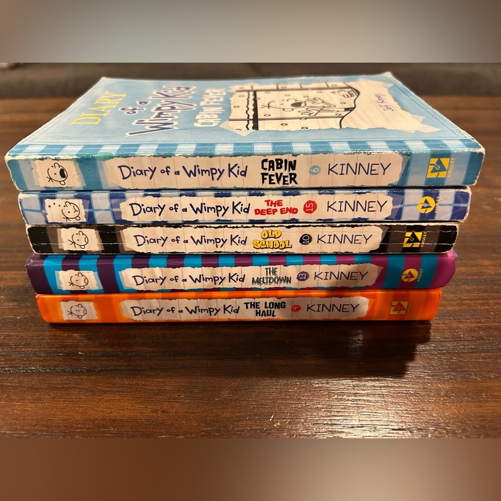 Diary of a Wimpy Kid Book Set - Multicolor
